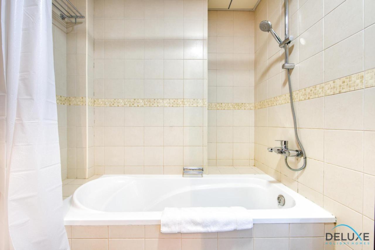 Overlooking Marina Canal 1Br Close To Mall, Promenade & Beach, Bay Central 1, Dubai Marina By Deluxe Holiday Homes Exterior photo