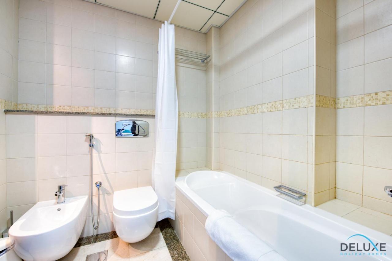 Overlooking Marina Canal 1Br Close To Mall, Promenade & Beach, Bay Central 1, Dubai Marina By Deluxe Holiday Homes Exterior photo